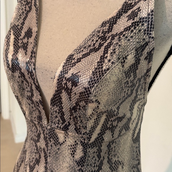 NWT $98 small Jennifer Lopez vinyl maxi dress 1166 - Picture 3 of 10